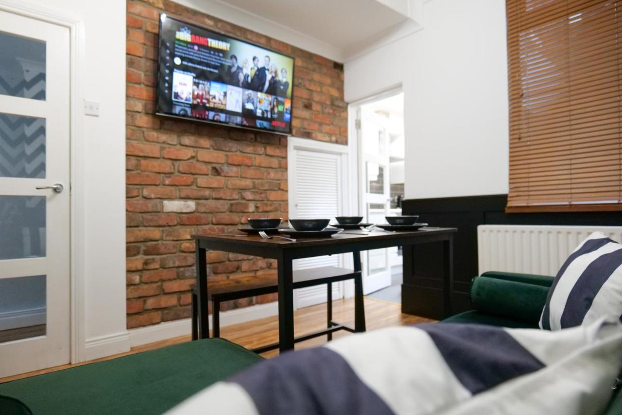 Broadway Belfast! Central Location! Sleeps 6! Zewnętrze zdjęcie
